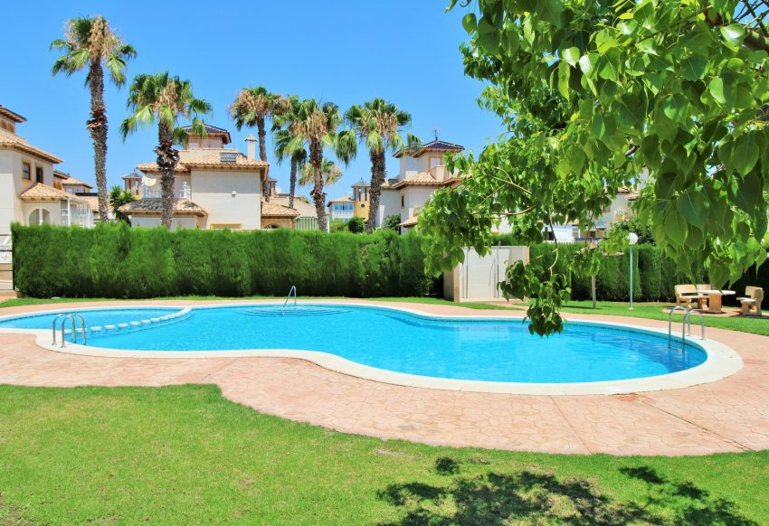 Reventa - Adosado -
La Zenia