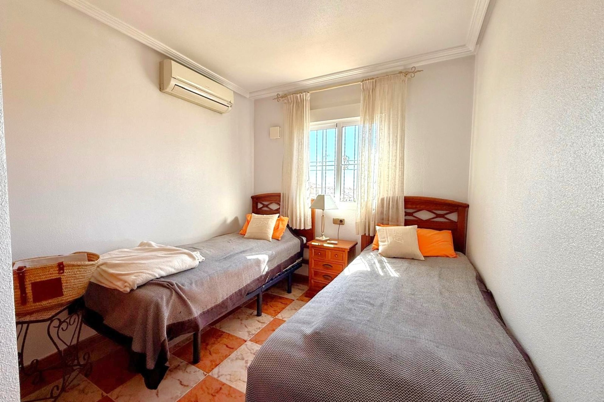 Reventa - Adosado -
Orihuela Costa - Lomas de Cabo Roig