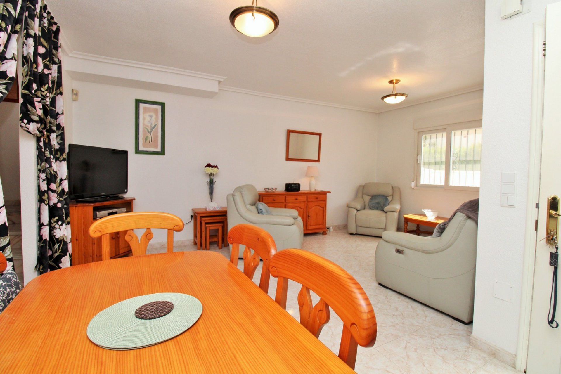 Reventa - Adosado -
Playa Flamenca