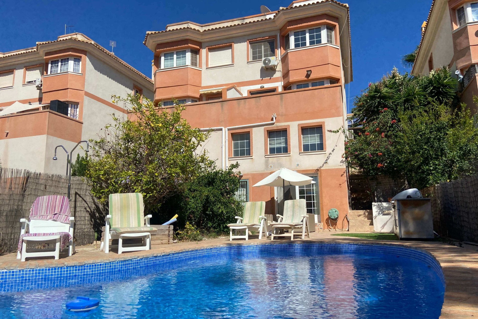 Reventa - Adosado -
Villamartín - Villamartin