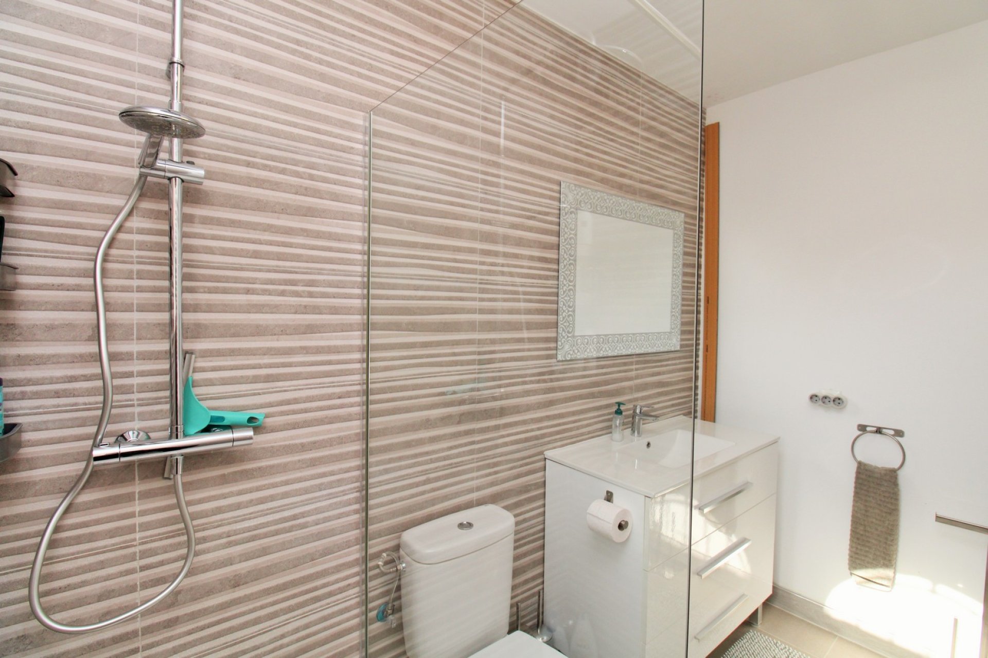 Reventa - Adosado -
Villamartín - Villamartin