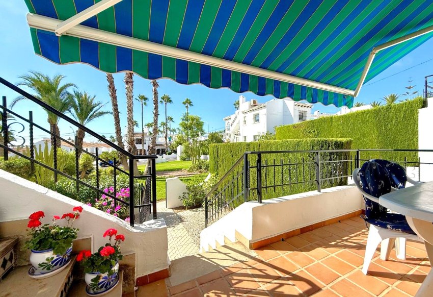 Reventa - Adosado -
Villamartin