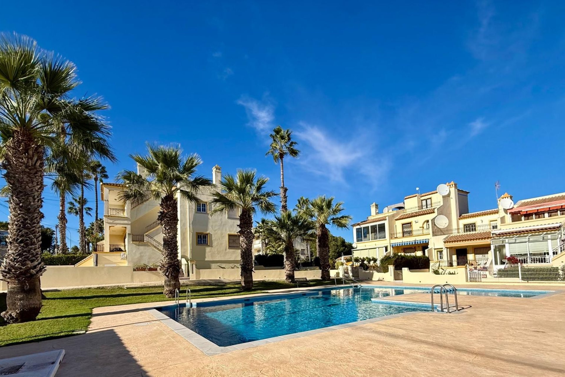 Reventa - Adosado -
Villamartin