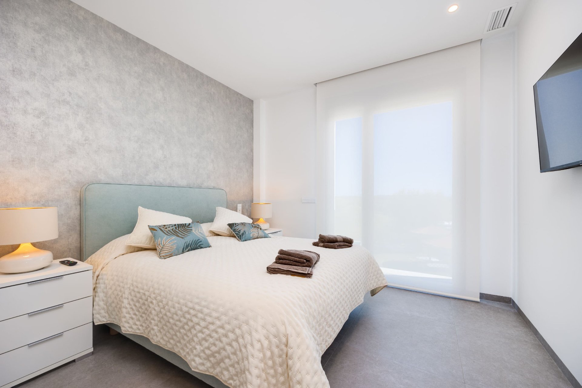 Reventa - Apartamento -
Campoamor - Las Colinas Golf and Country Club
