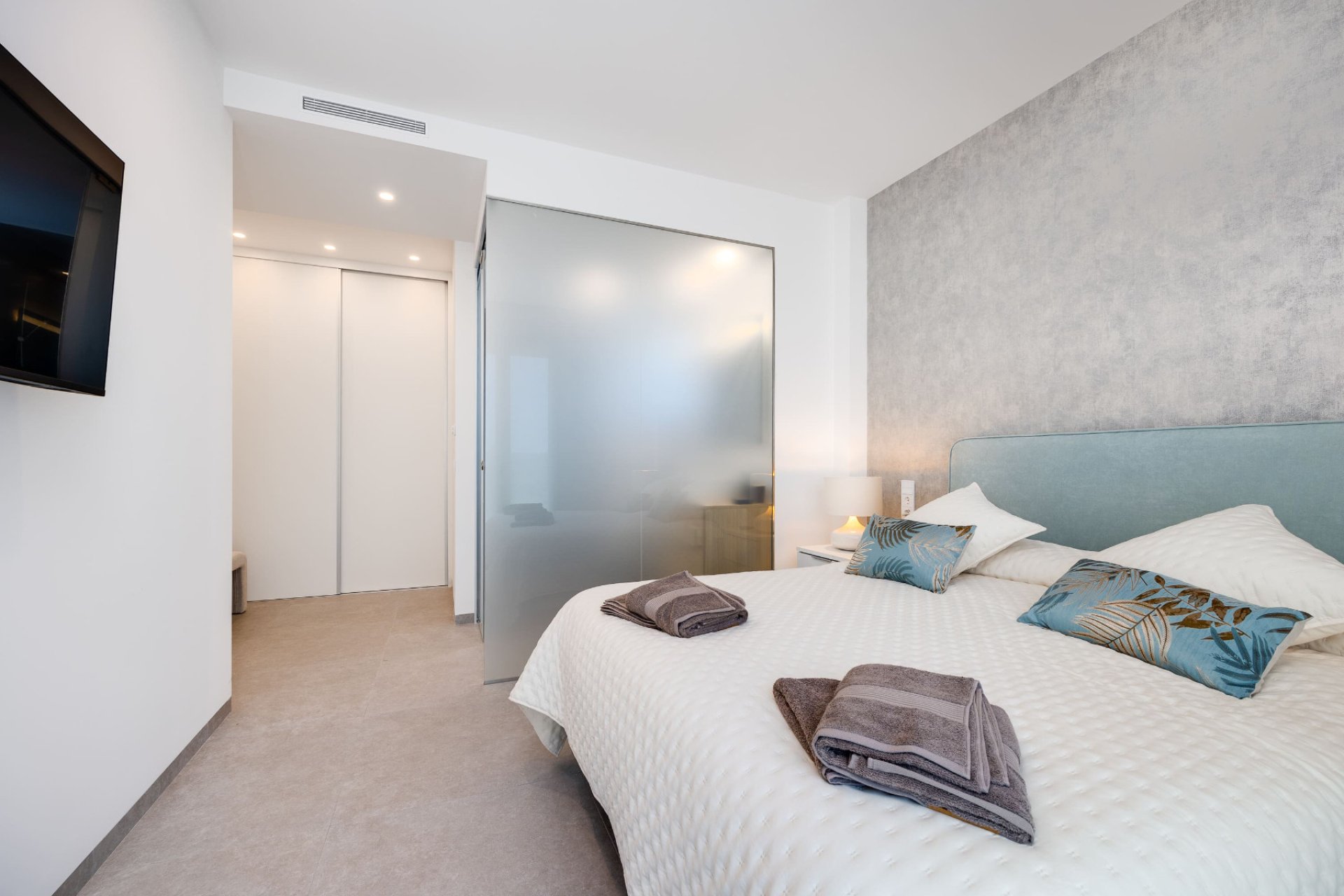 Reventa - Apartamento -
Campoamor - Las Colinas Golf and Country Club