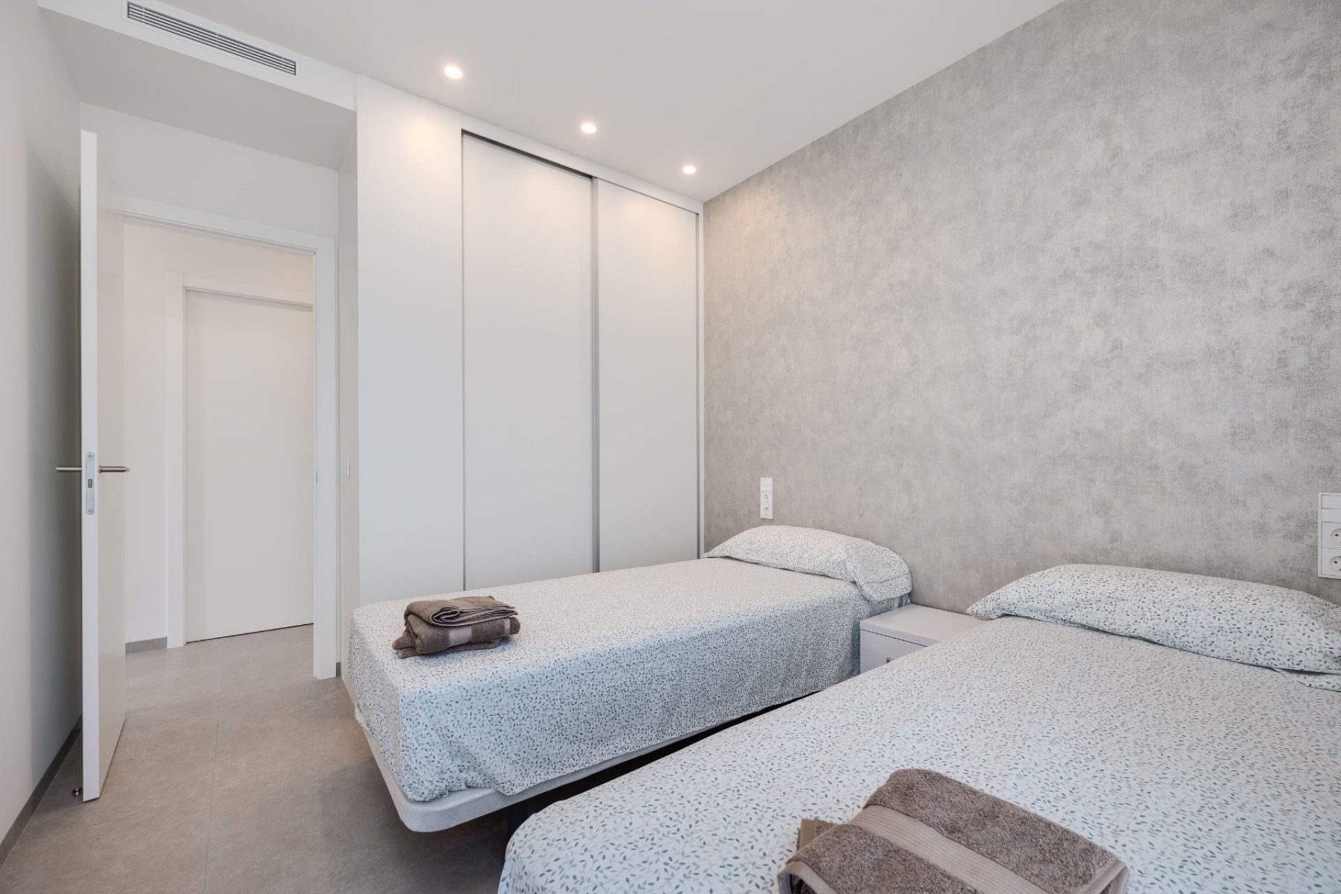 Reventa - Apartamento -
Campoamor - Las Colinas Golf and Country Club
