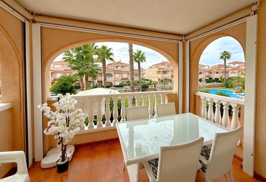 Reventa - Apartamento -
Orihuela Costa - Playa Flamenca