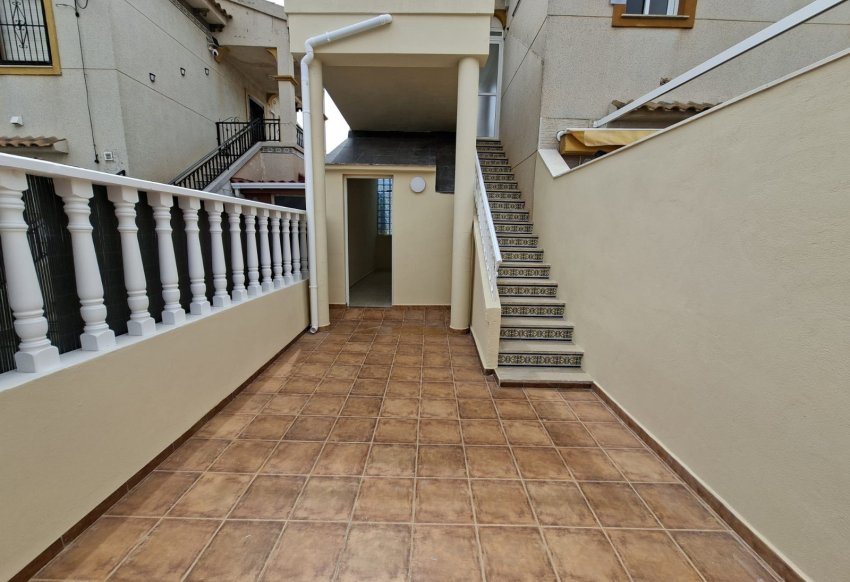 Reventa - Apartamento -
Playa Flamenca - Res. San Antonio