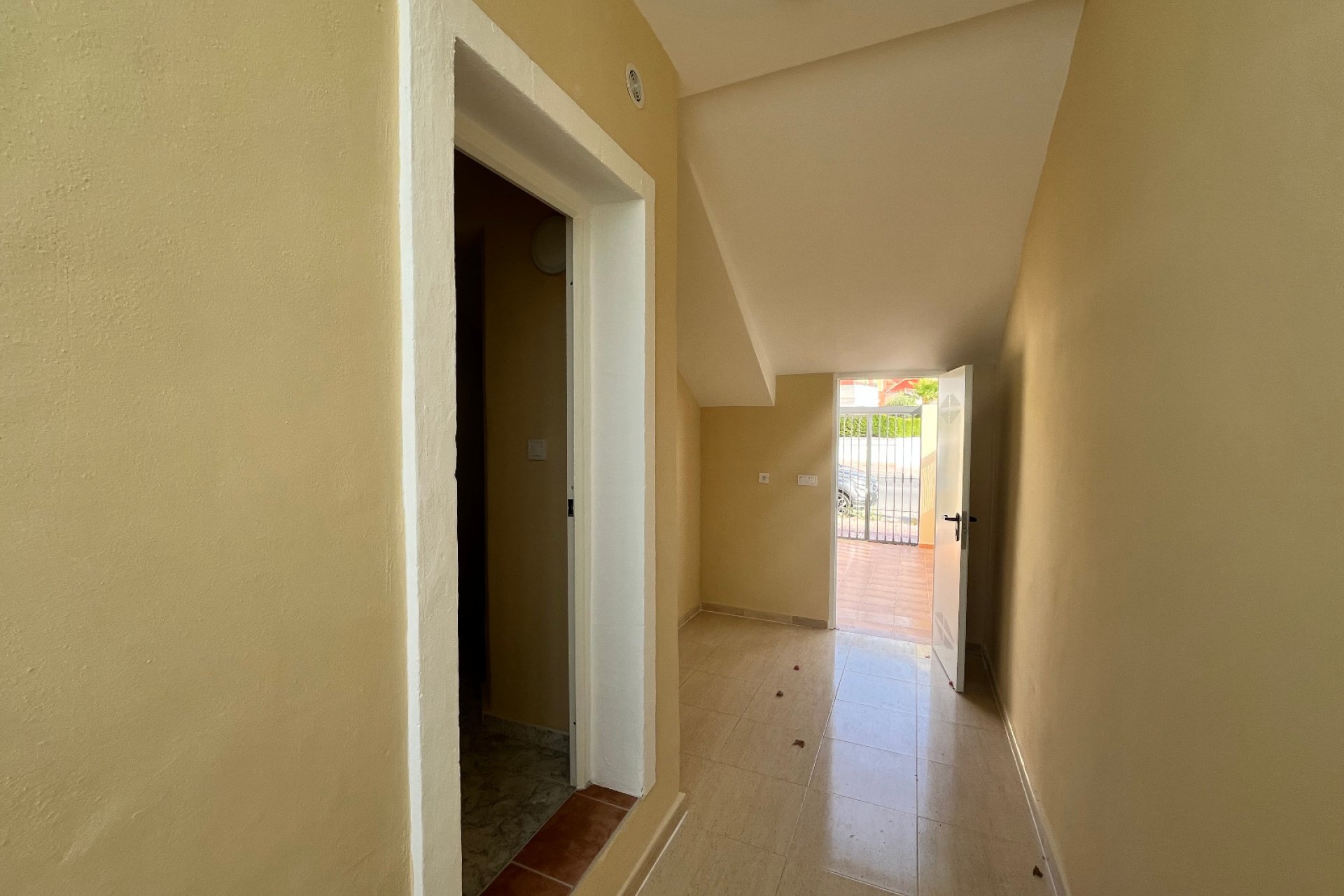 Reventa - Apartamento -
Playa Flamenca - Res. San Antonio