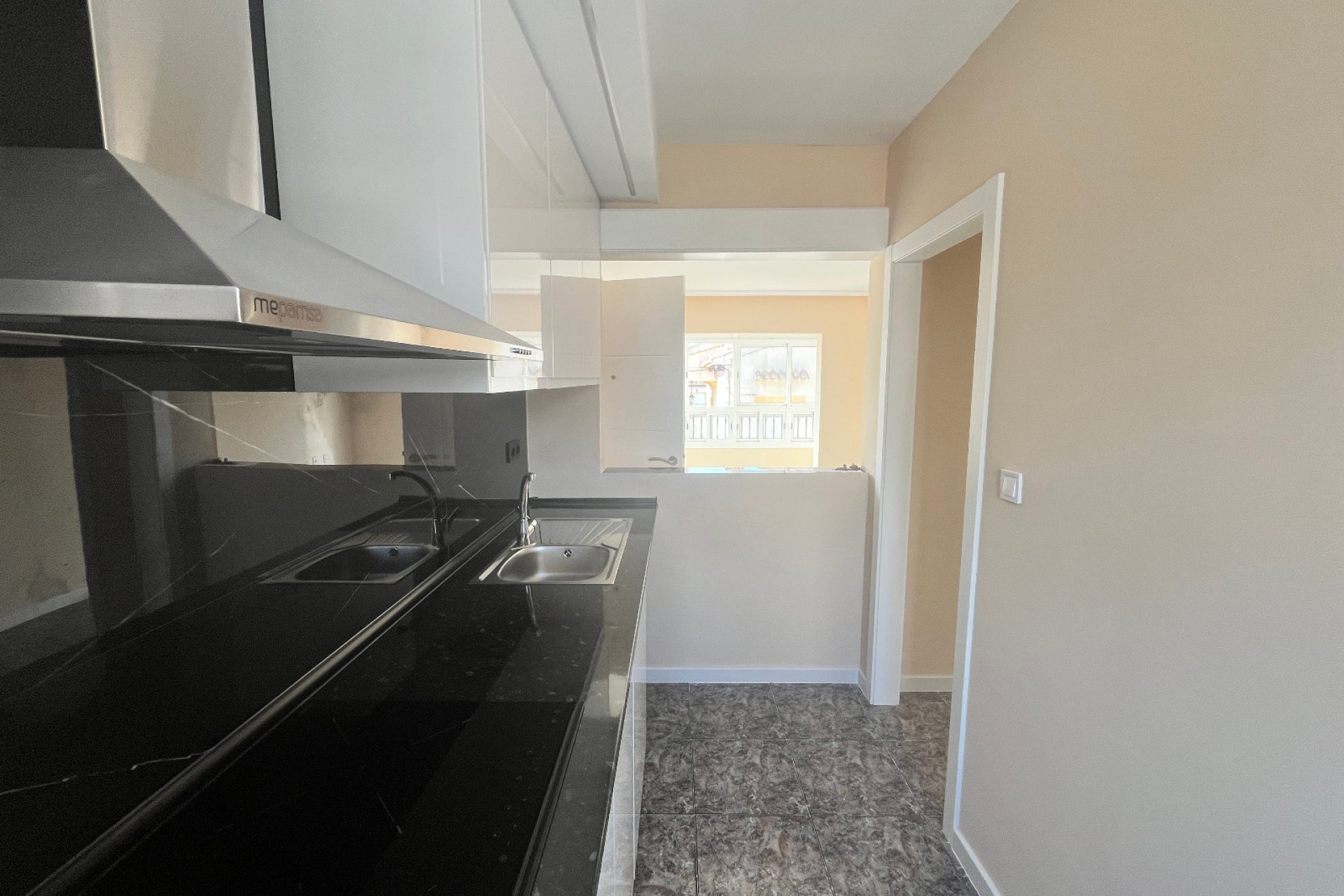 Reventa - Apartamento -
Playa Flamenca - Res. San Antonio