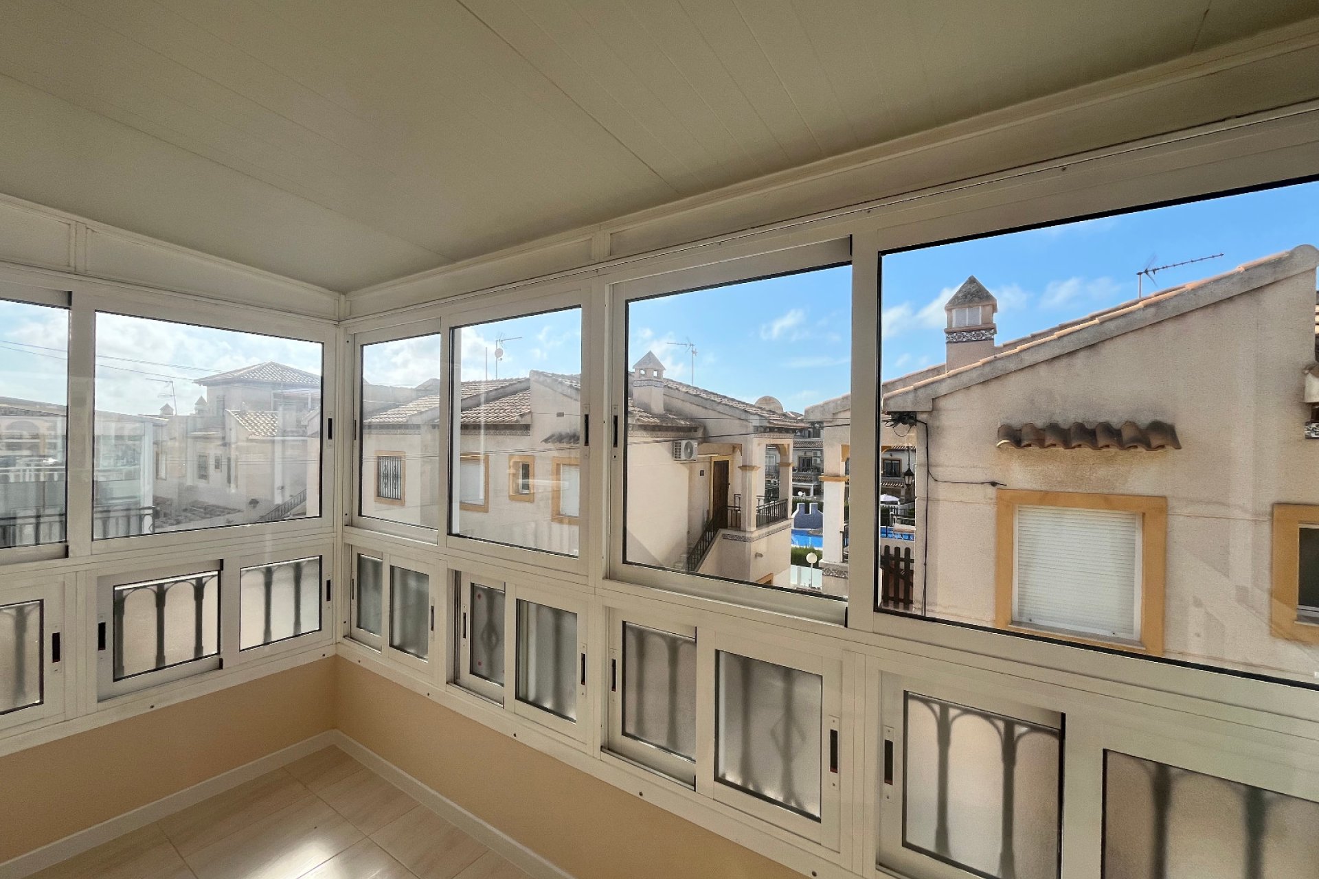 Reventa - Apartamento -
Playa Flamenca - Res. San Antonio