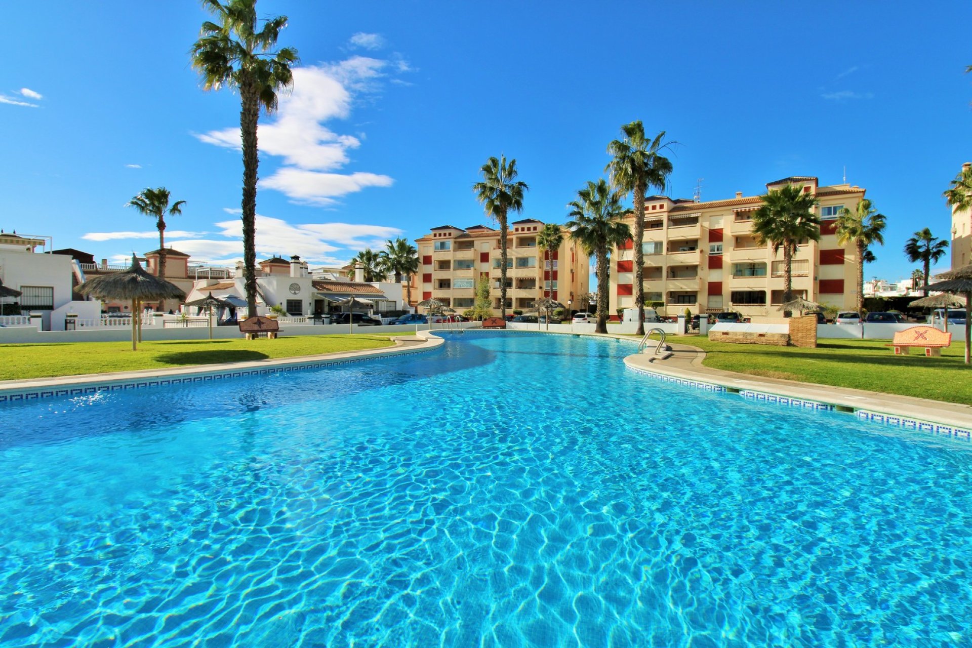 Reventa - Apartamento -
Playa Flamenca