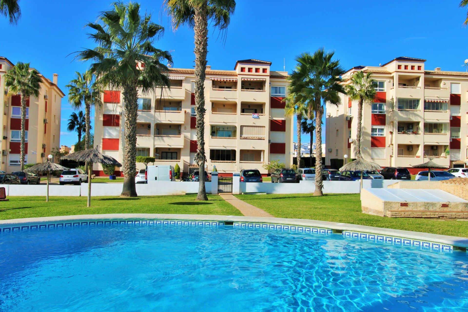 Reventa - Apartamento -
Playa Flamenca