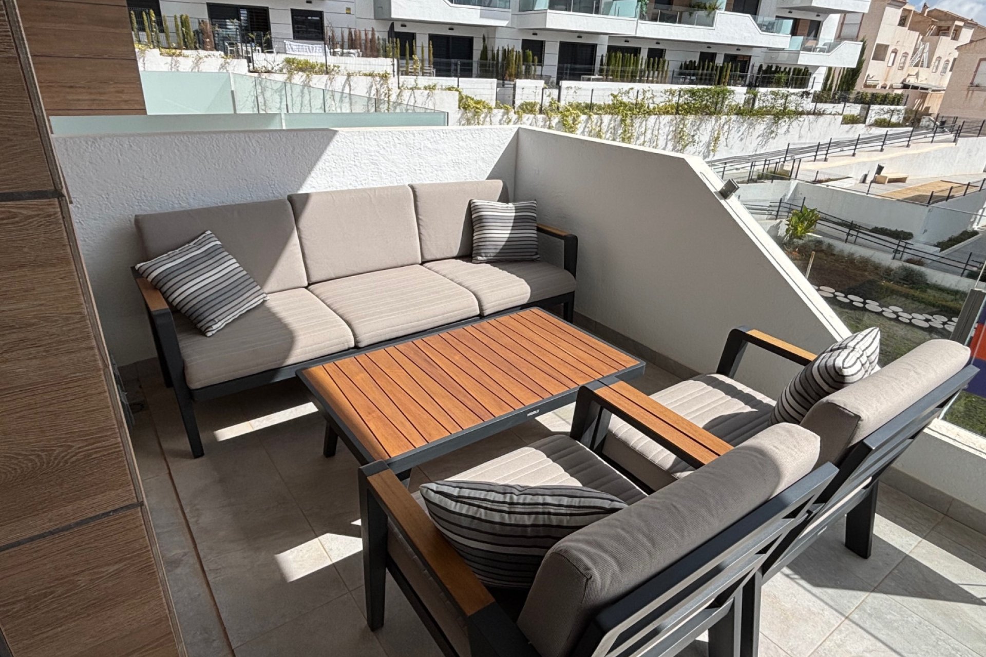 Reventa - Apartamento -
Villamartín - Las Filipinas