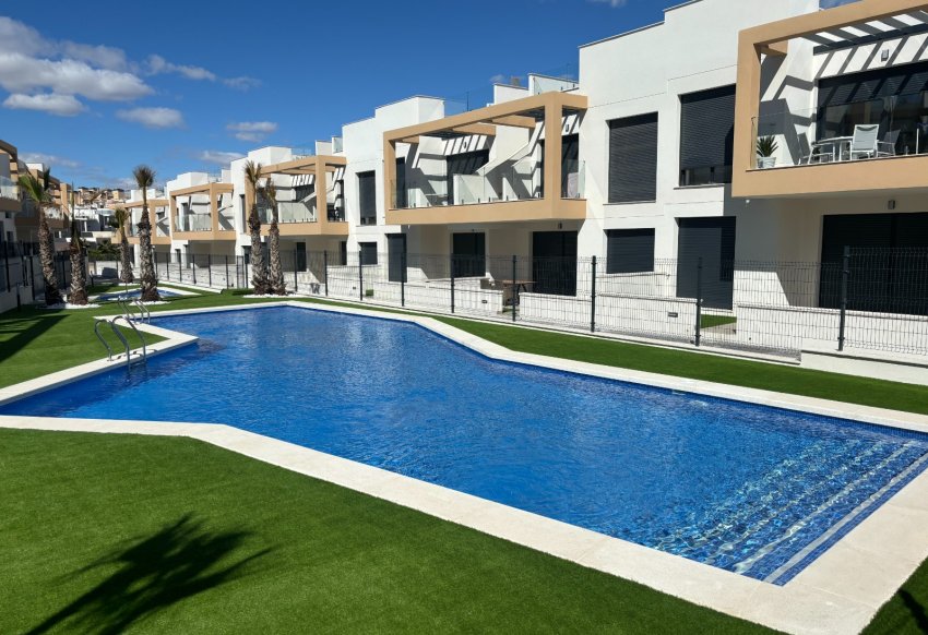 Reventa - Apartamento -
Villamartín - PAU 26