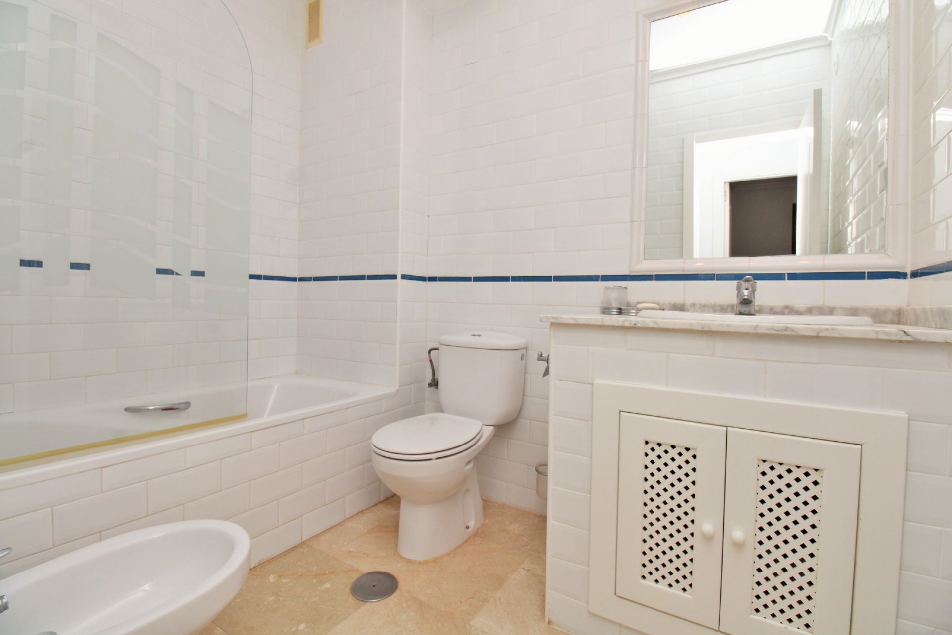 Reventa - Apartamento -
Villamartín - PAU 8