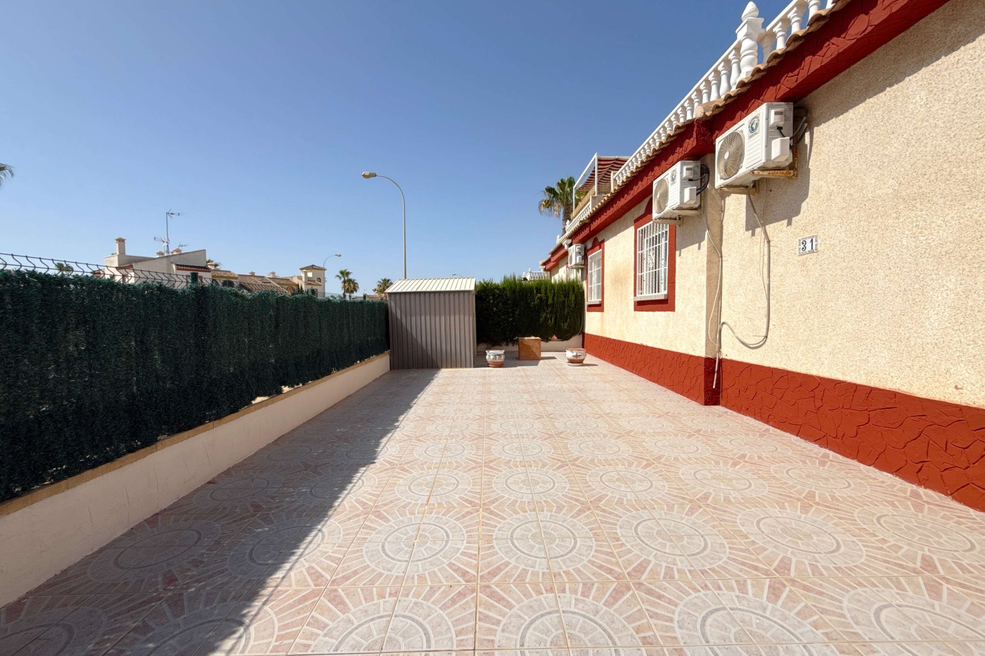 Reventa - Bungalow -
Play Flamenca