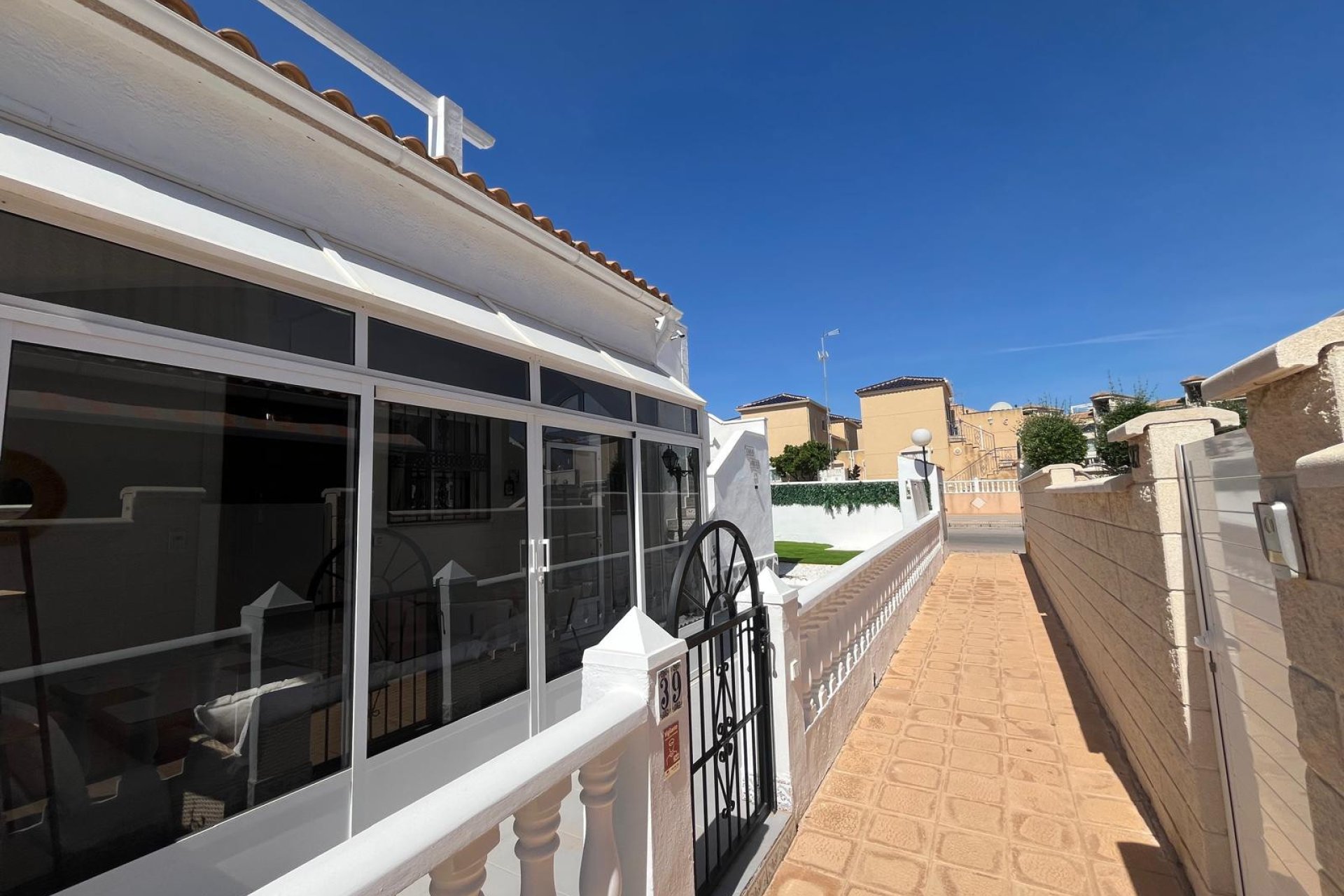 Reventa - Bungalow -
Punta Prima - Serena
