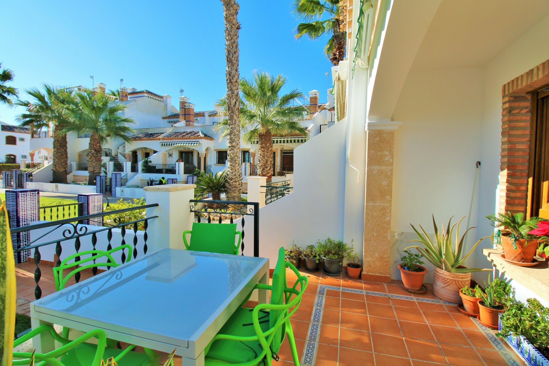 Reventa - Bungalow -
Villamartín - PAU 8