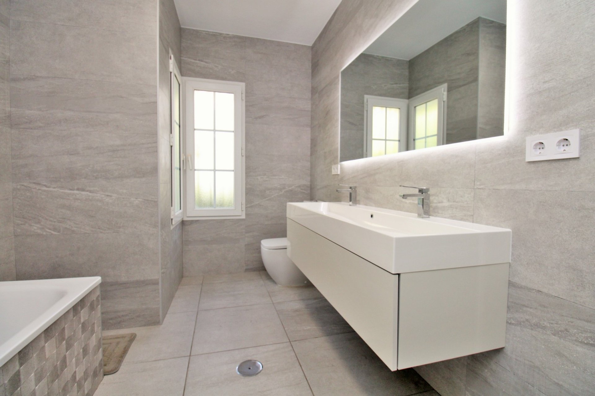 Reventa - Detached Villa -
Las Ramblas