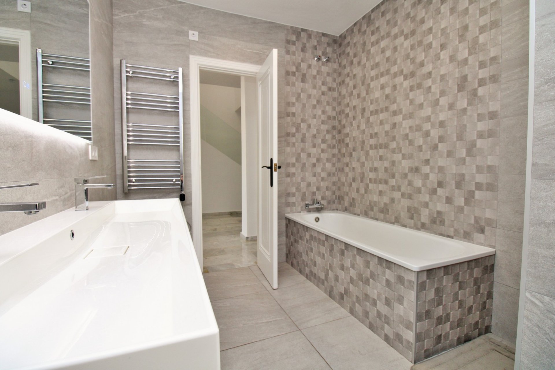 Reventa - Detached Villa -
Las Ramblas