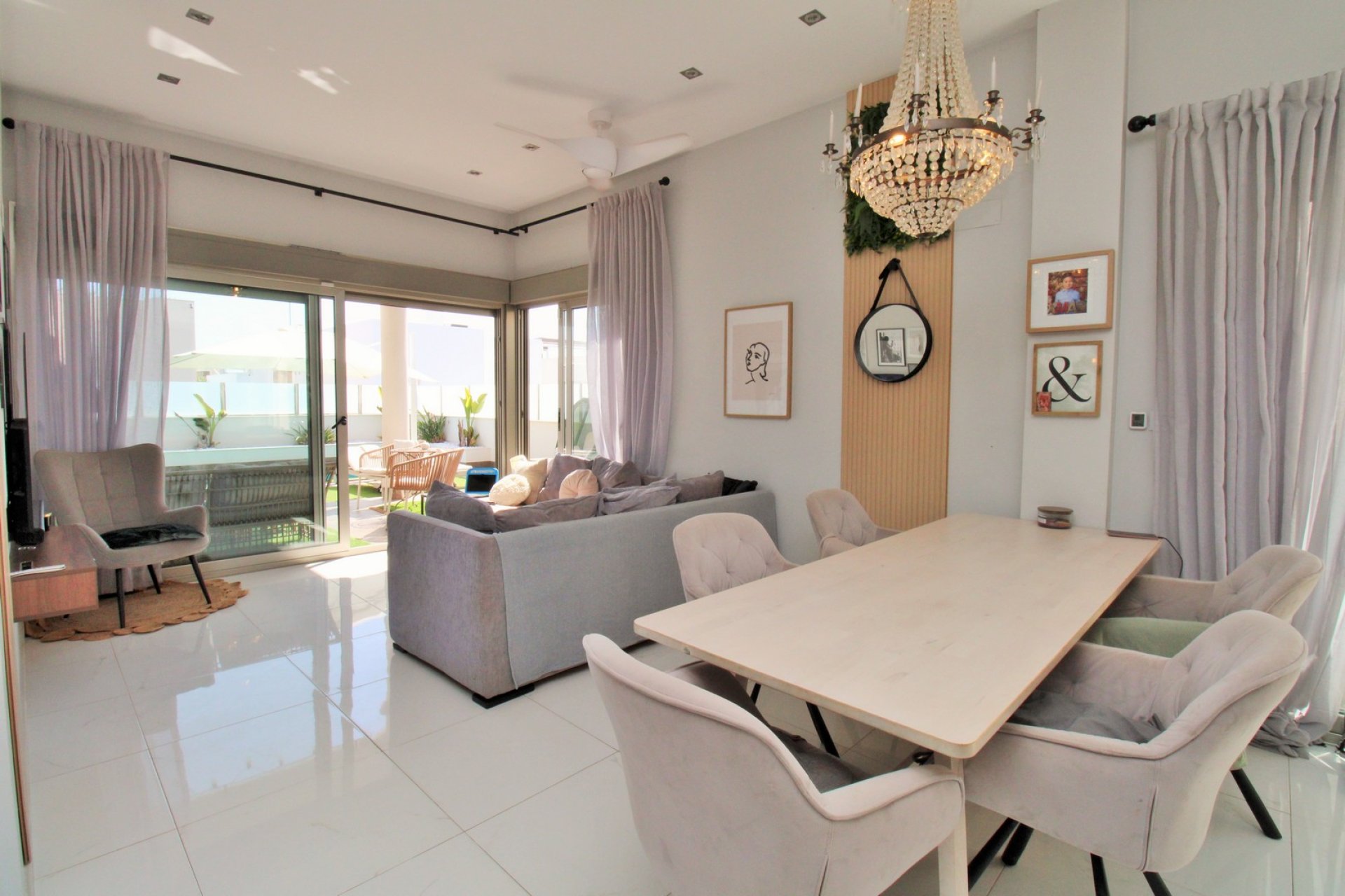 Reventa - Detached Villa -
Villamartín - Villamartin
