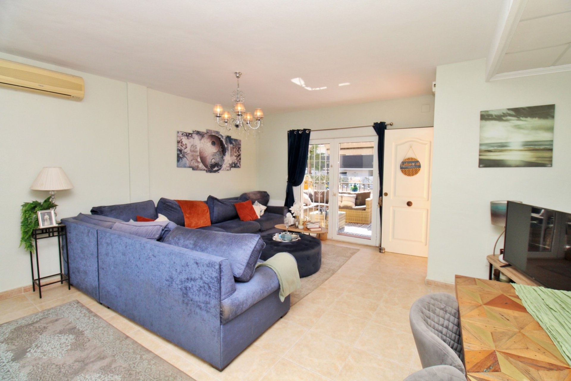 Reventa - Detached Villa -
Villamartín - Villamartin