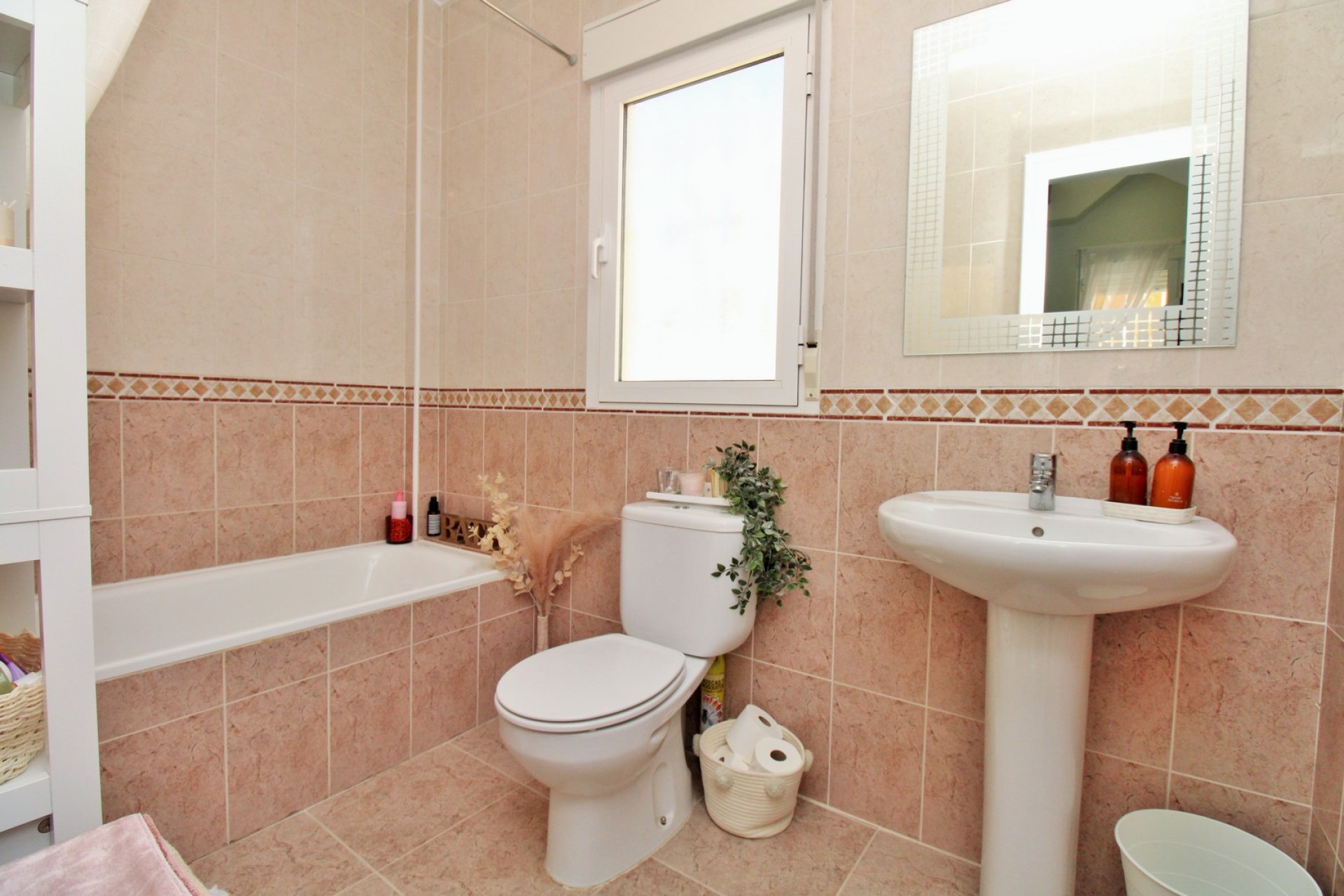 Reventa - Detached Villa -
Villamartín - Villamartin