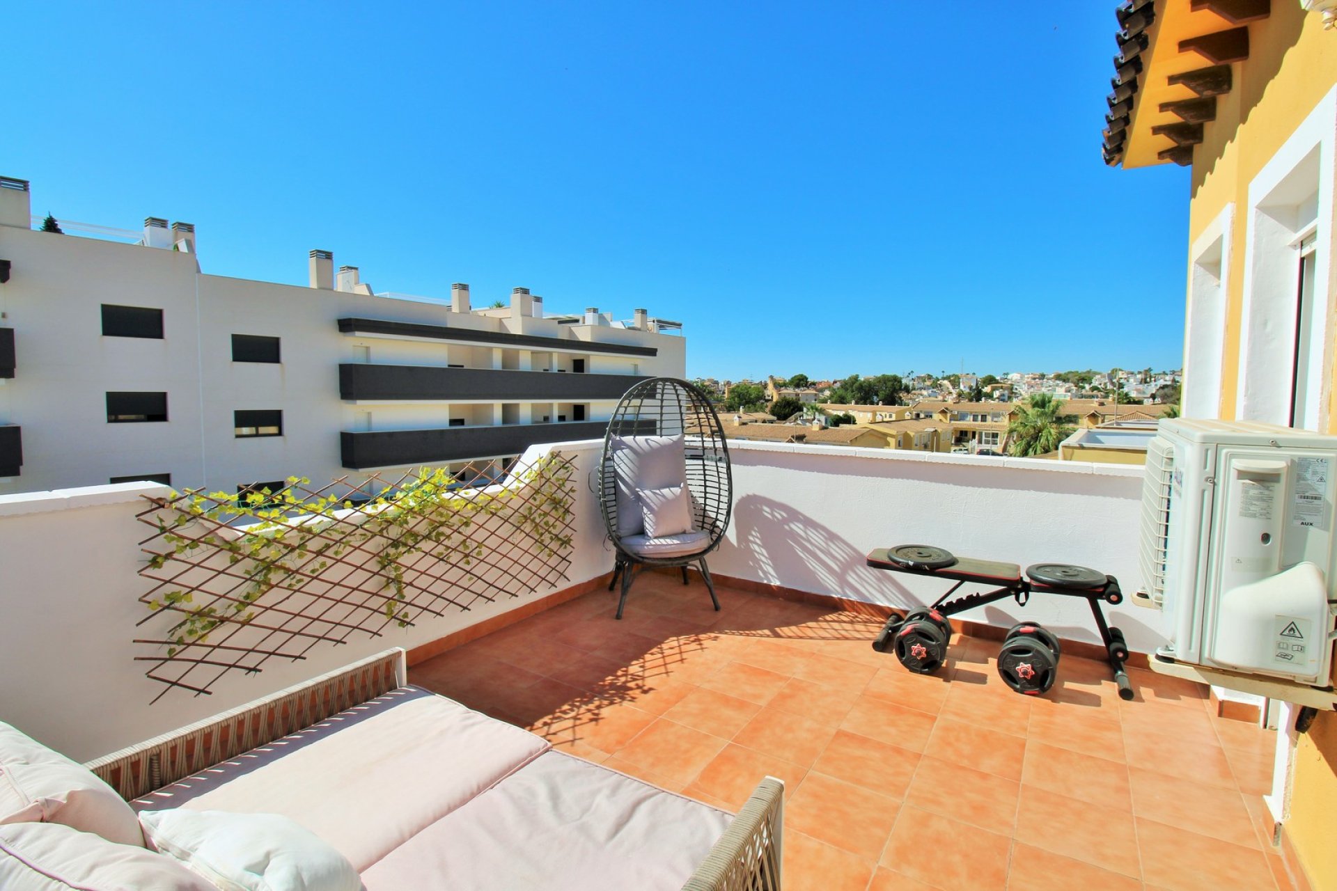 Reventa - Detached Villa -
Villamartín - Villamartin
