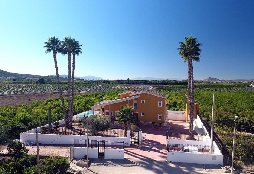 Reventa - Finca -
Orihuela Costa - Orihuela