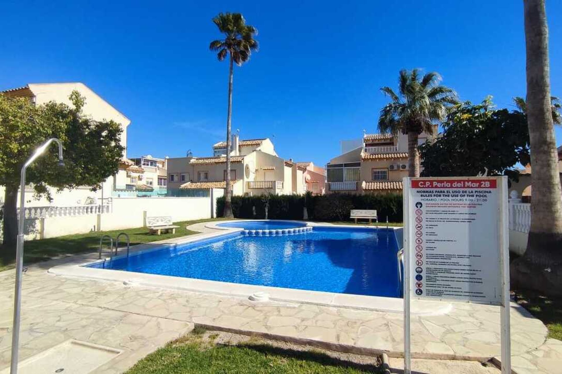 Reventa - Semi Detached Villa -
Playa Flamenca - Play Flamenca