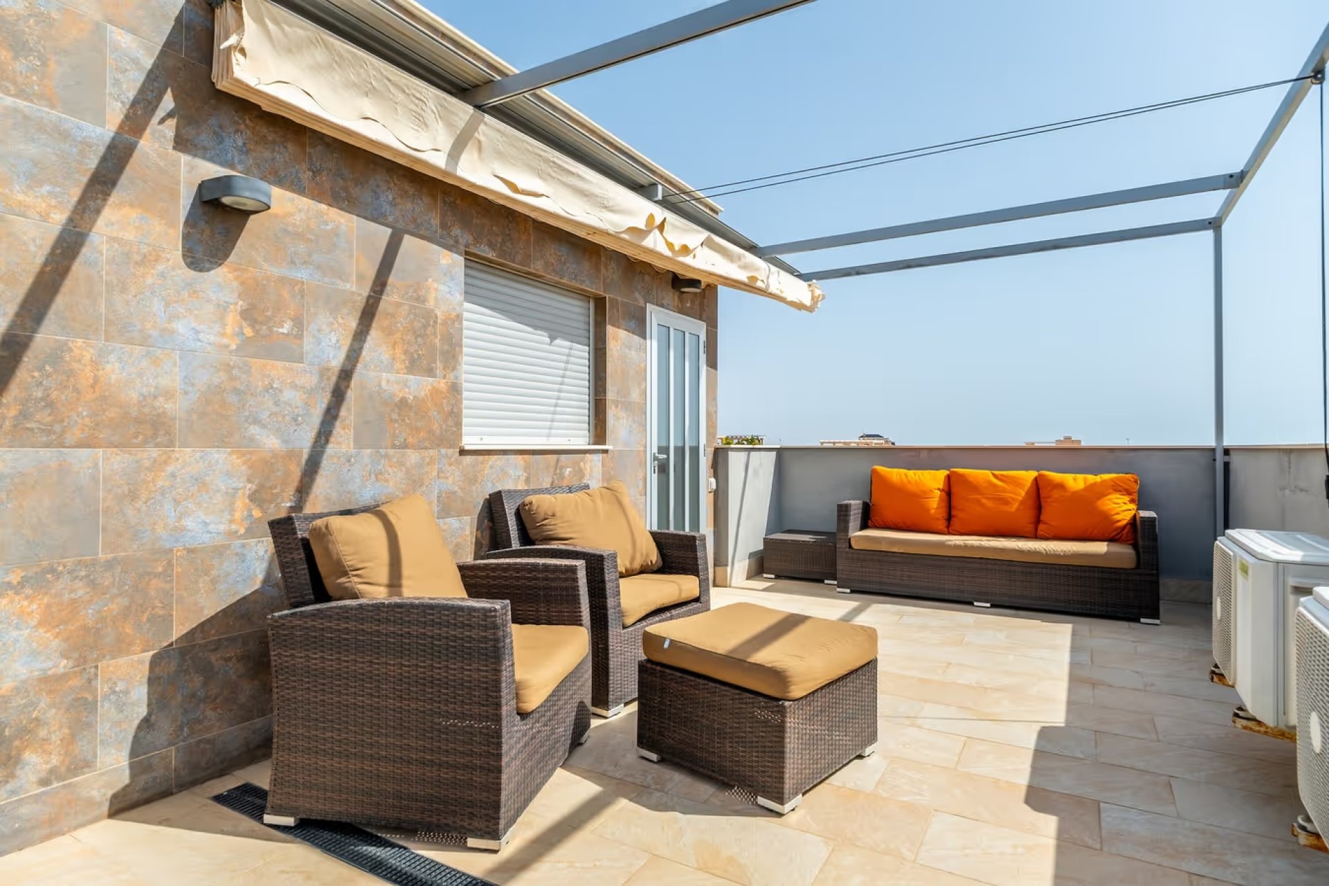 Reventa - Semi Detached Villa -
Punta Prima - Marina Med