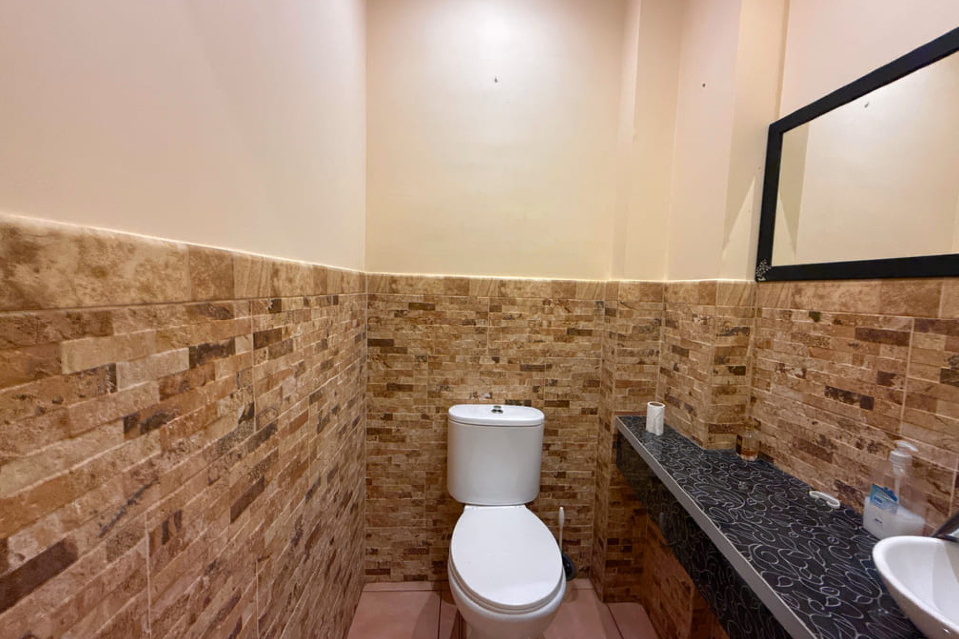 Reventa - trespaso -
Mil Palmeras