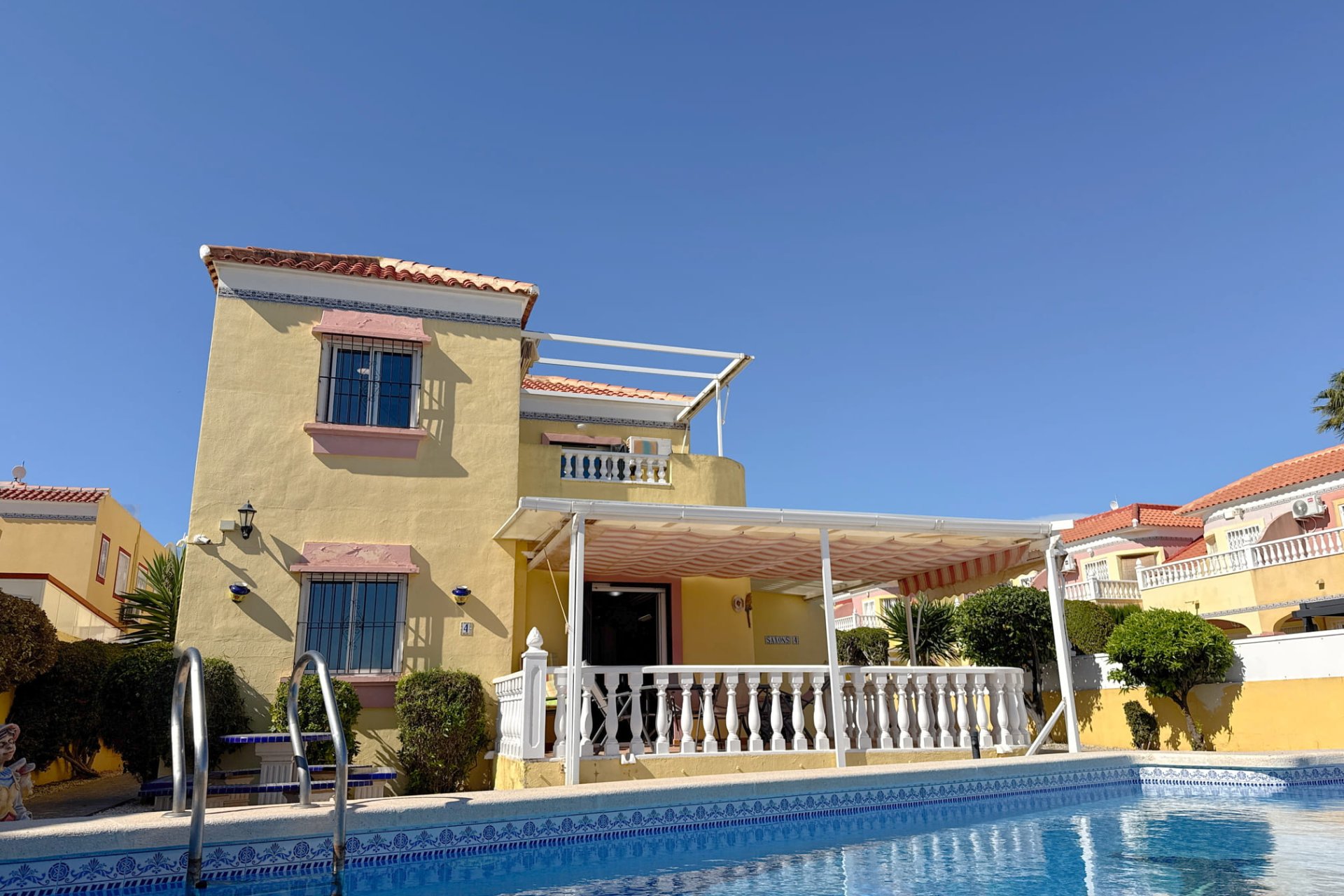 Reventa - Villa -
Cabo Roig - Cabo Roig>La Regia