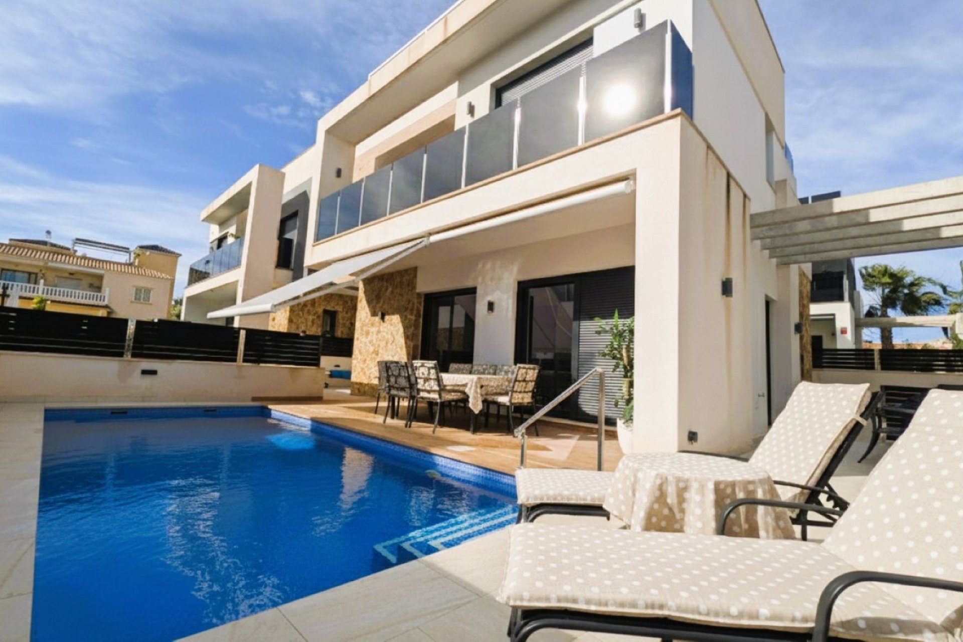 Reventa - Villa -
Cabo Roig - Lomas de Cabo Roig