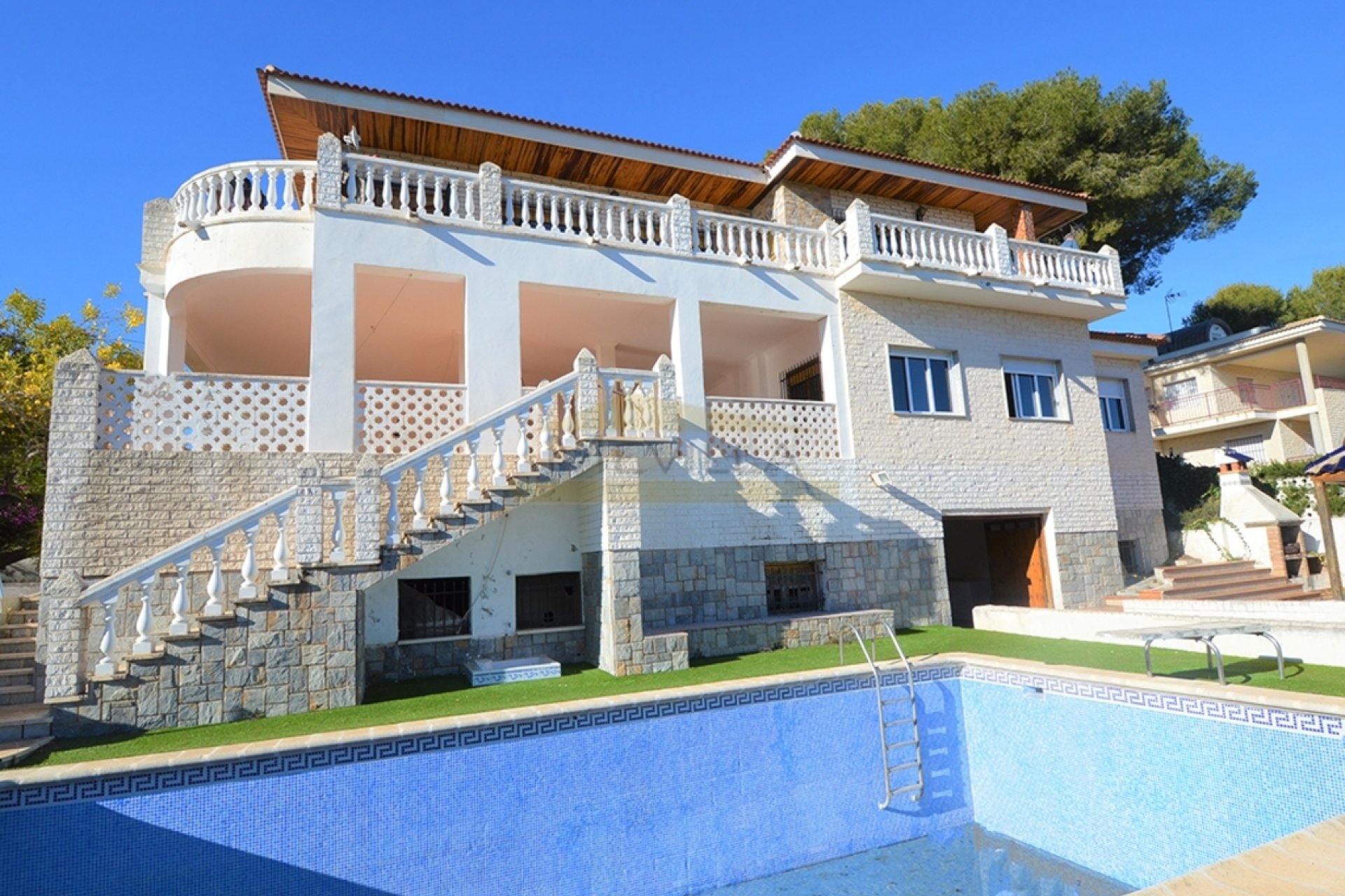 Reventa - Villa -
Campoamor