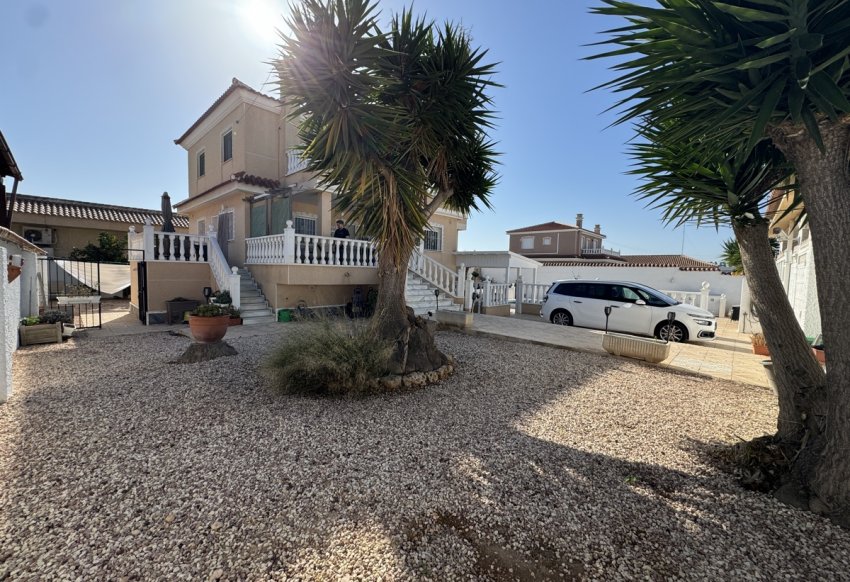Reventa - Villa -
Ciudad Quesada