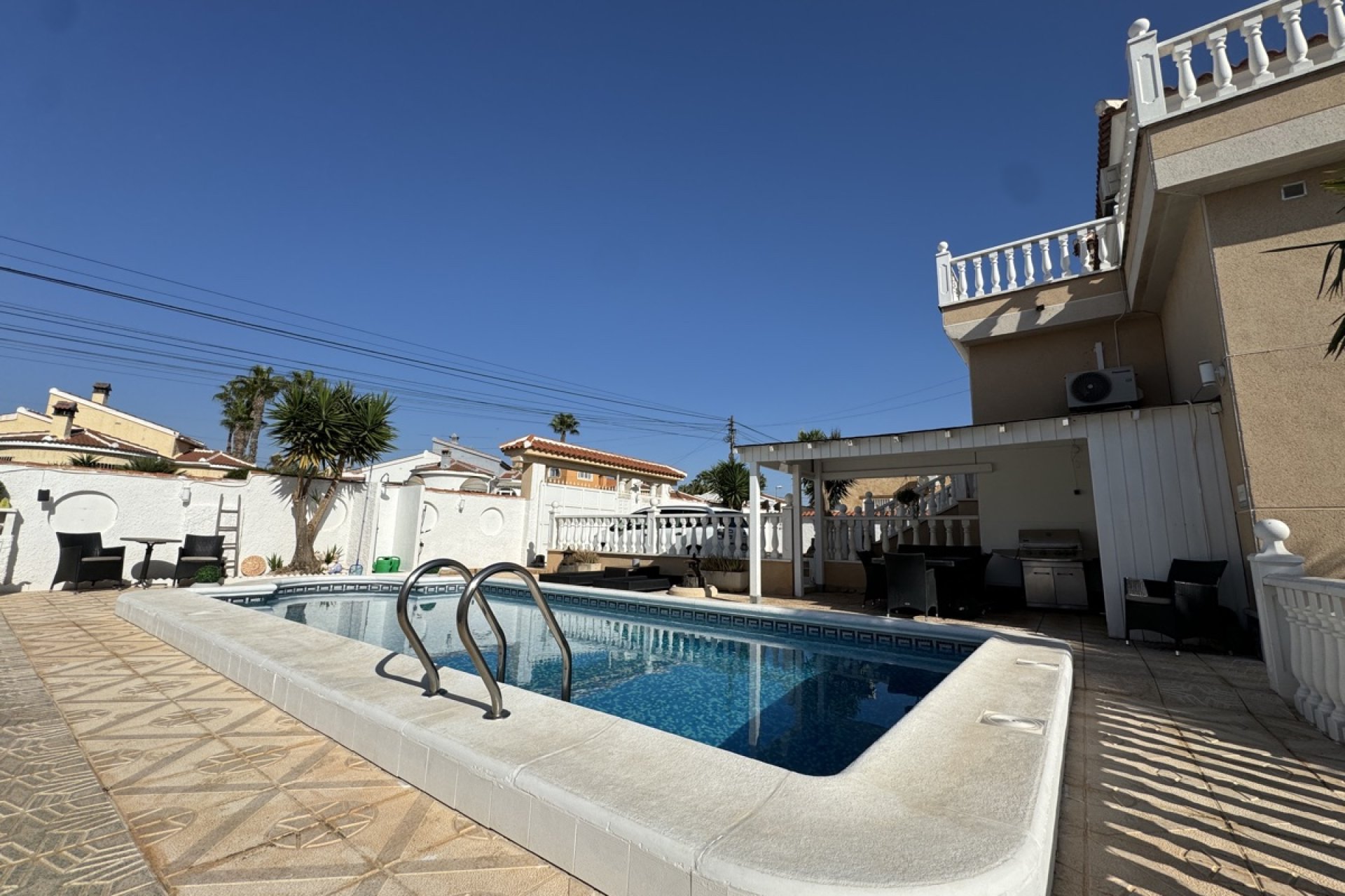 Reventa - Villa -
Ciudad Quesada