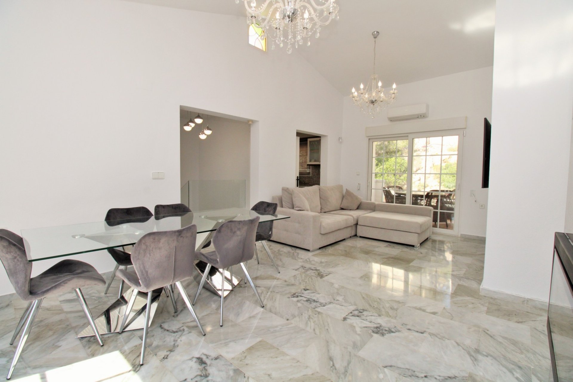 Reventa - Villa -
Las Ramblas