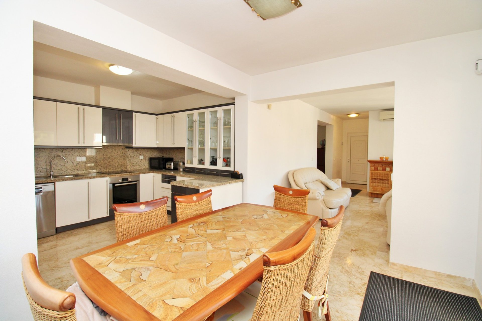 Reventa - Villa -
Las Ramblas