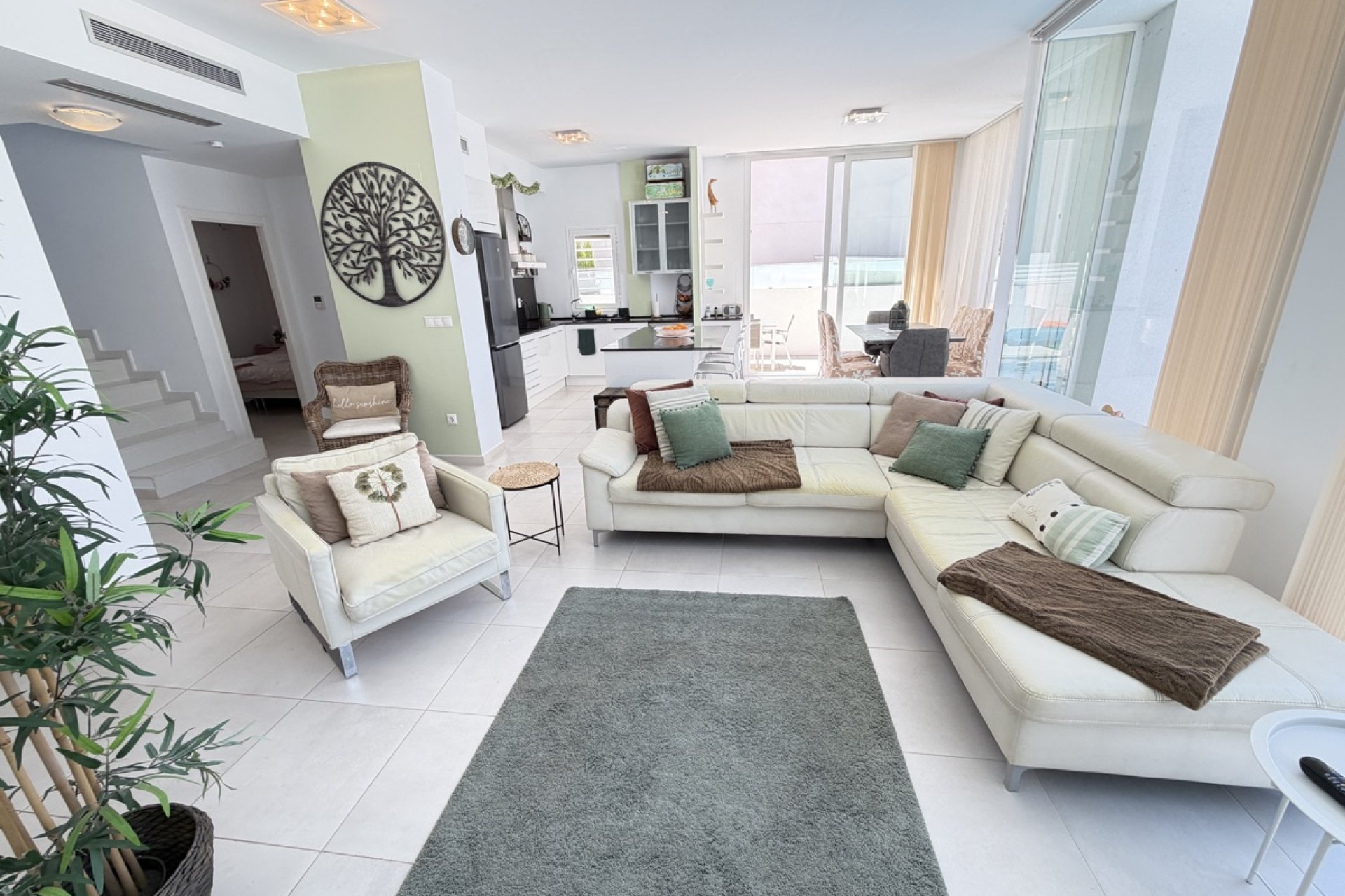 Reventa - Villa -
Mil Palmeras