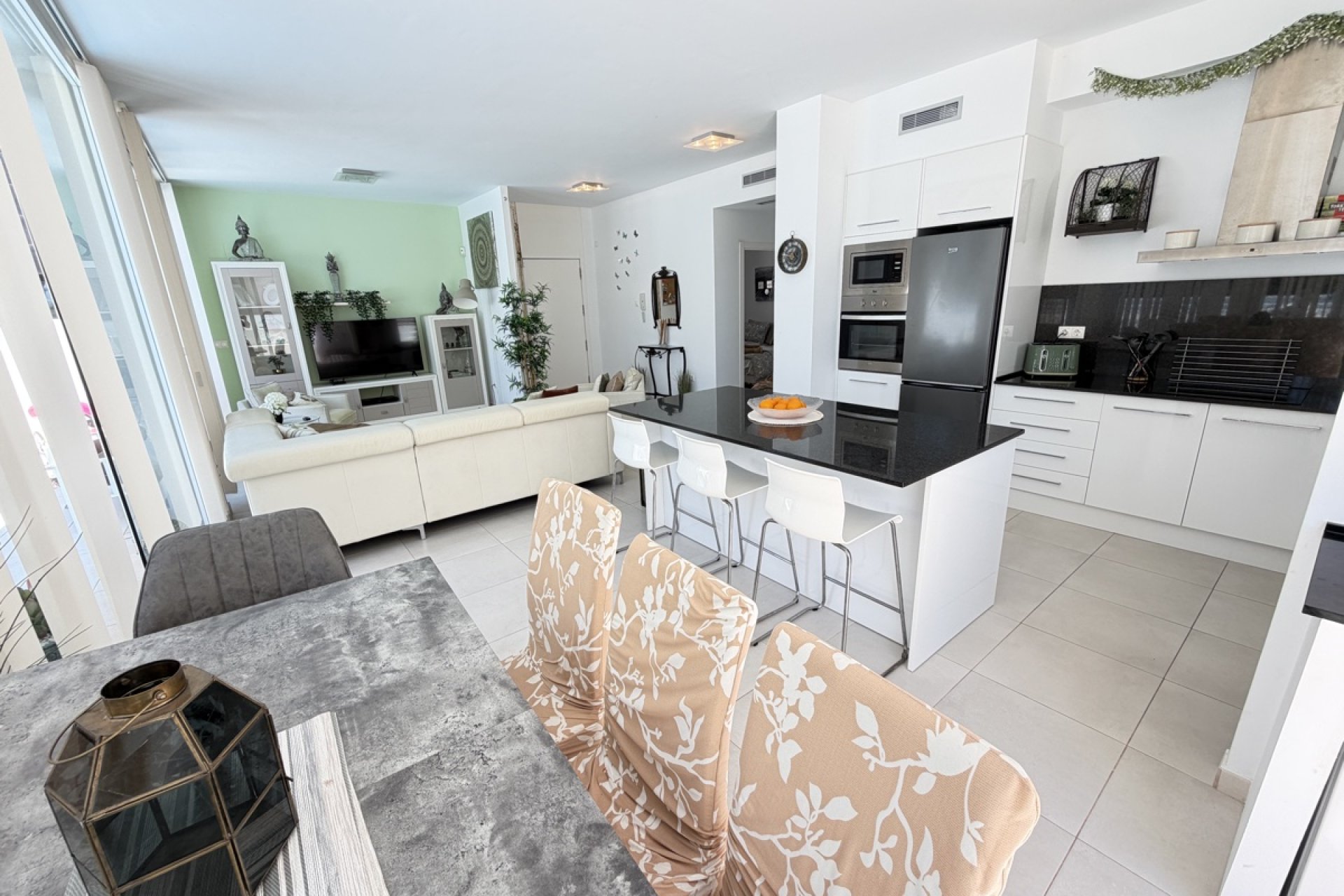 Reventa - Villa -
Mil Palmeras