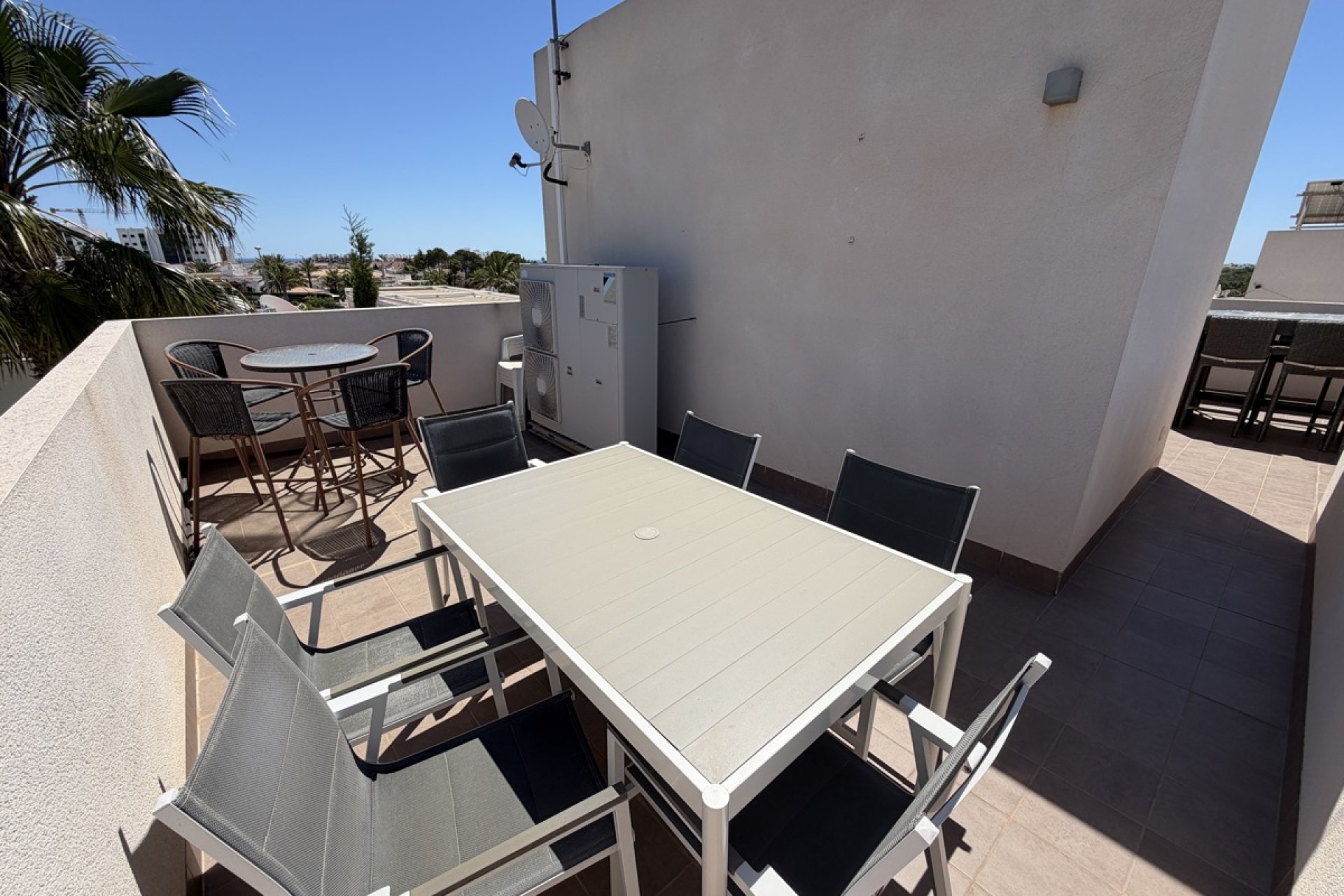 Reventa - Villa -
Mil Palmeras