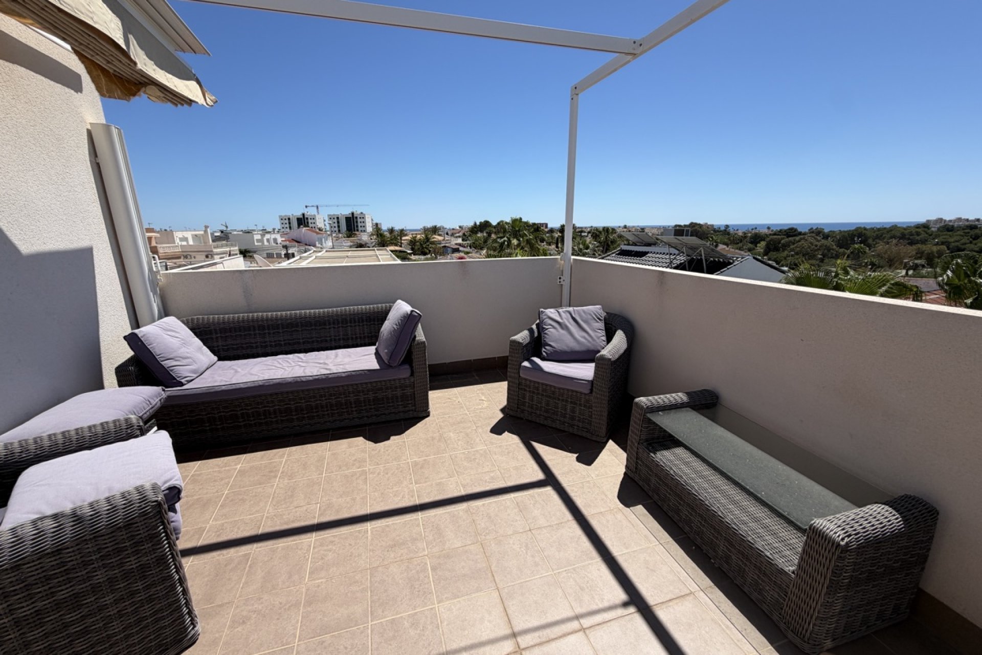 Reventa - Villa -
Mil Palmeras
