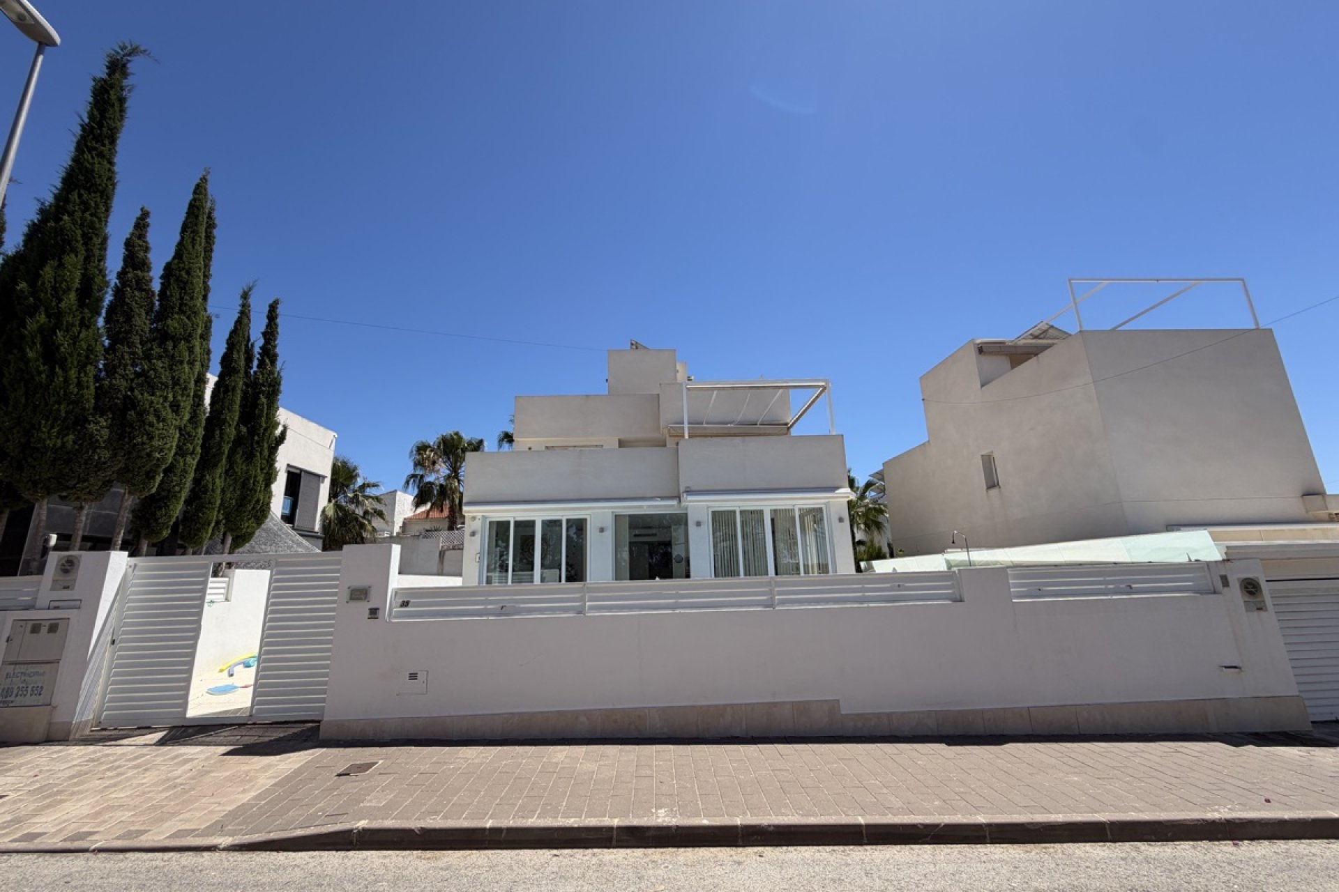 Reventa - Villa -
Mil Palmeras