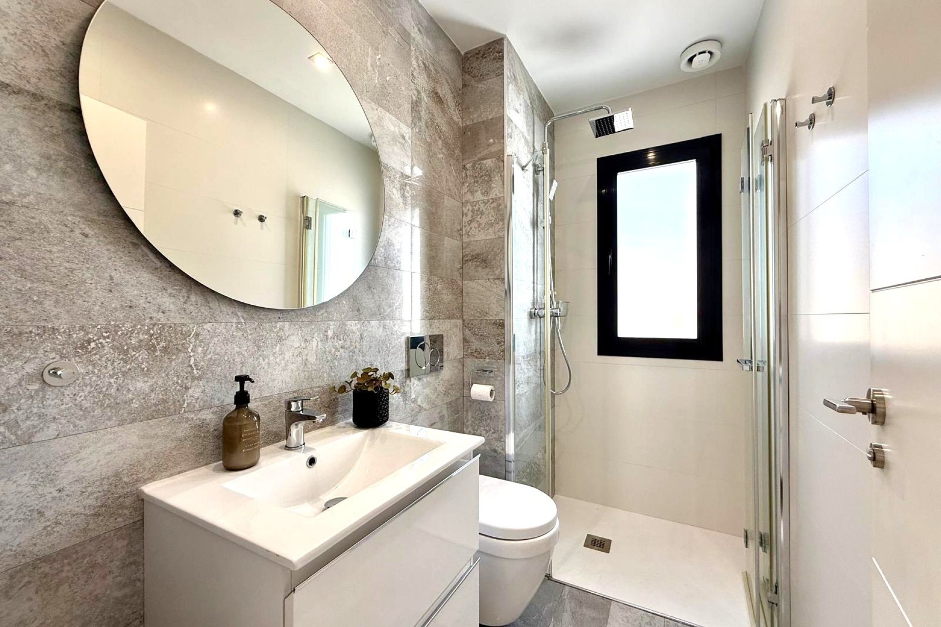 Reventa - Villa -
Orihuela Costa - Lomas de Cabo Roig