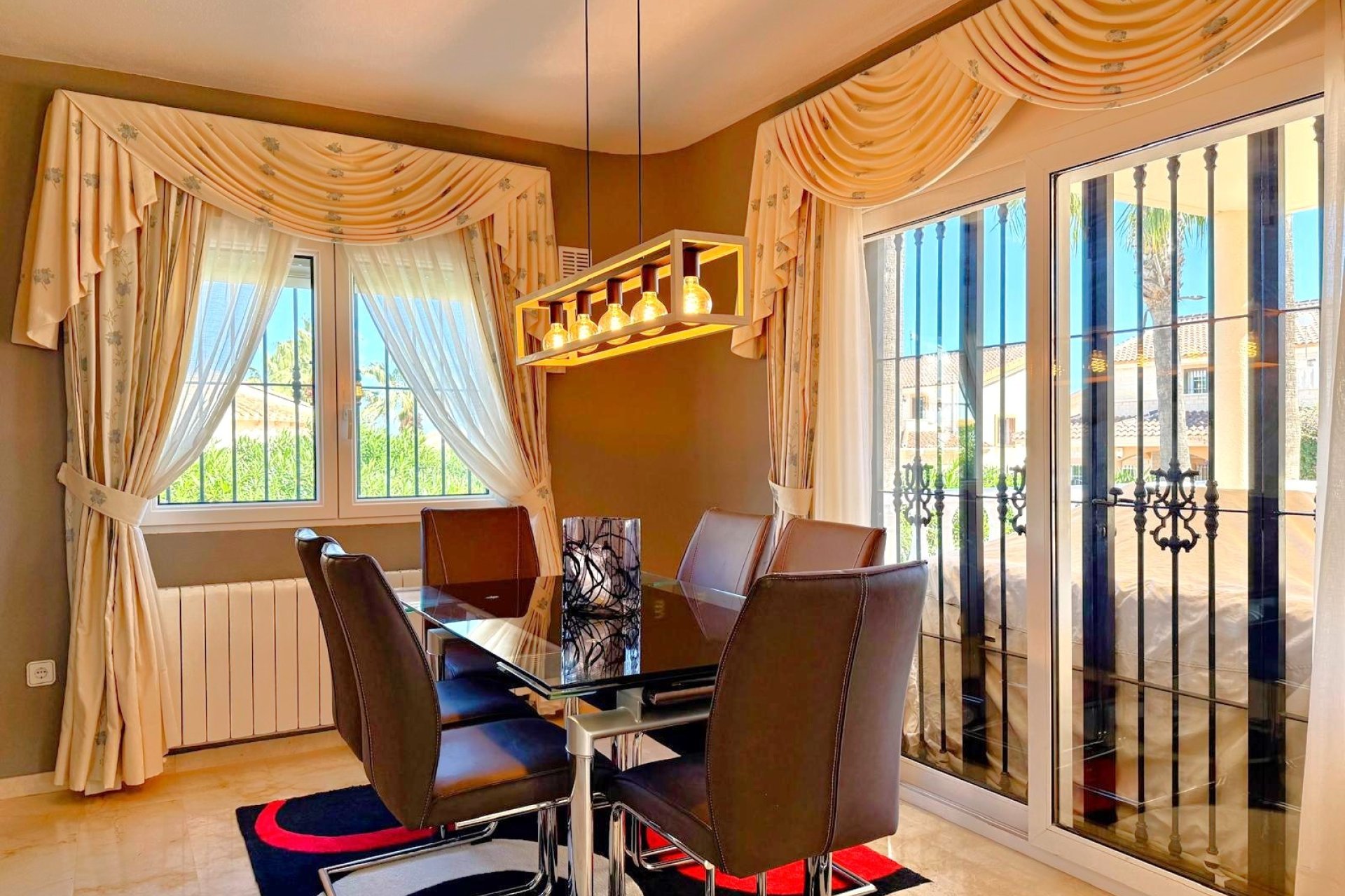 Reventa - Villa -
Orihuela Costa - Los Dolses