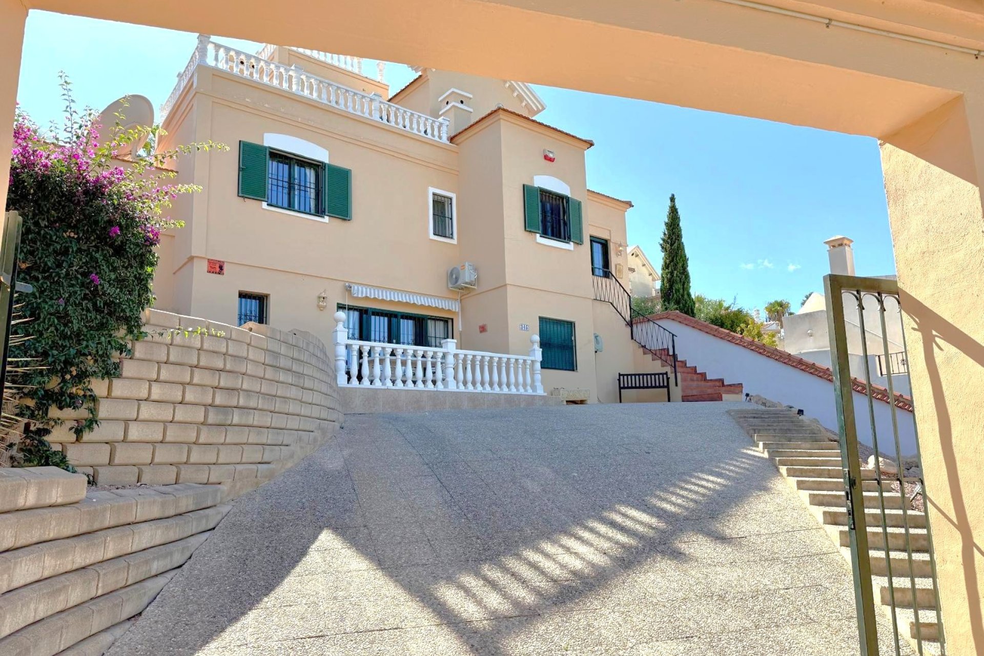 Reventa - Villa -
Orihuela Costa - Los Dolses