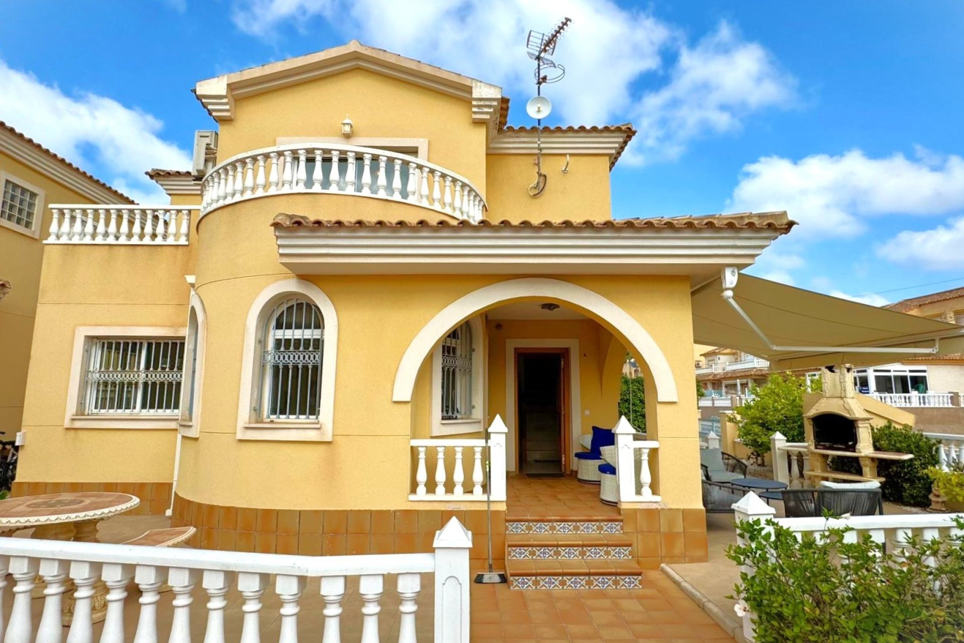 Reventa - Villa -
Orihuela Costa - Villamartín