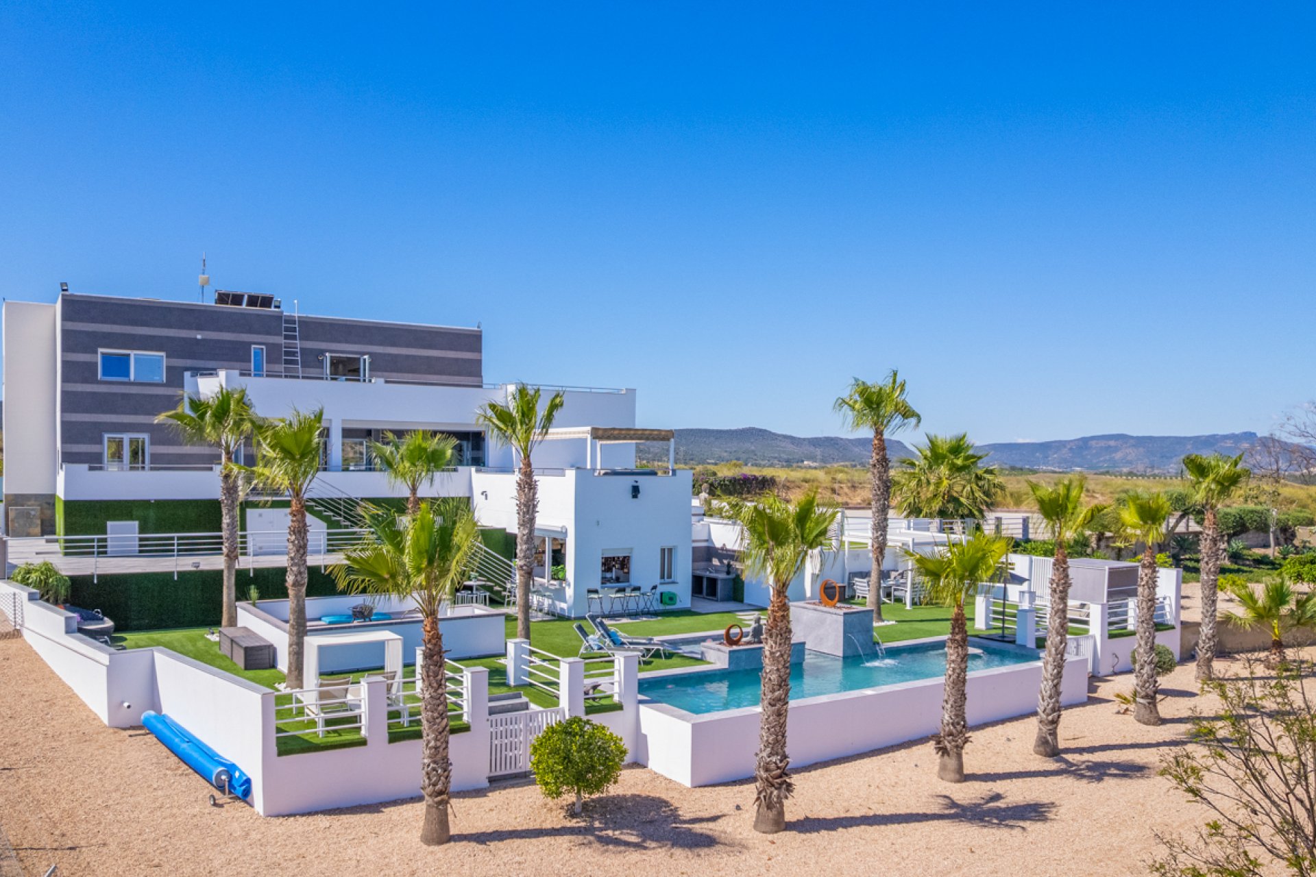 Reventa - Villa -
Torremendo